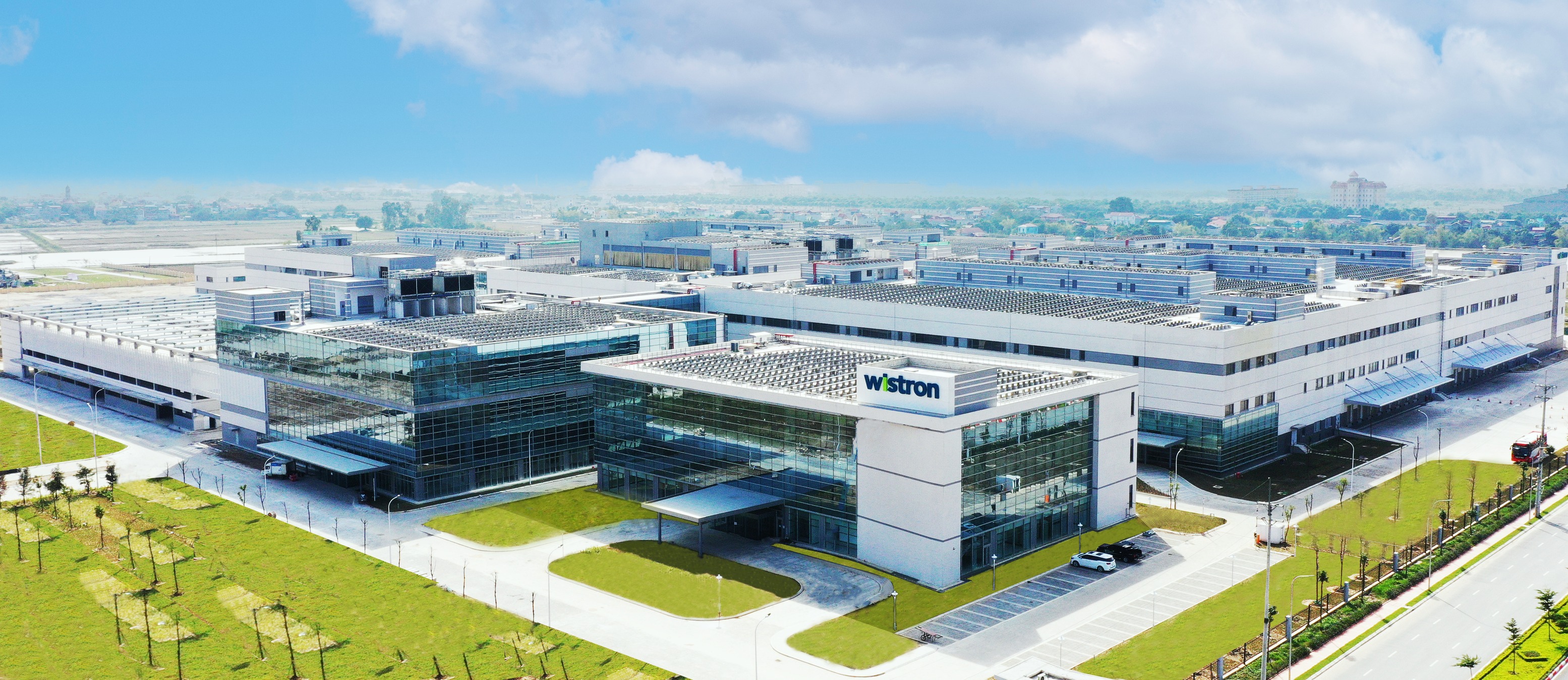Nhà máy điện tử WISTRON INFOCOMM (Việt Nam)