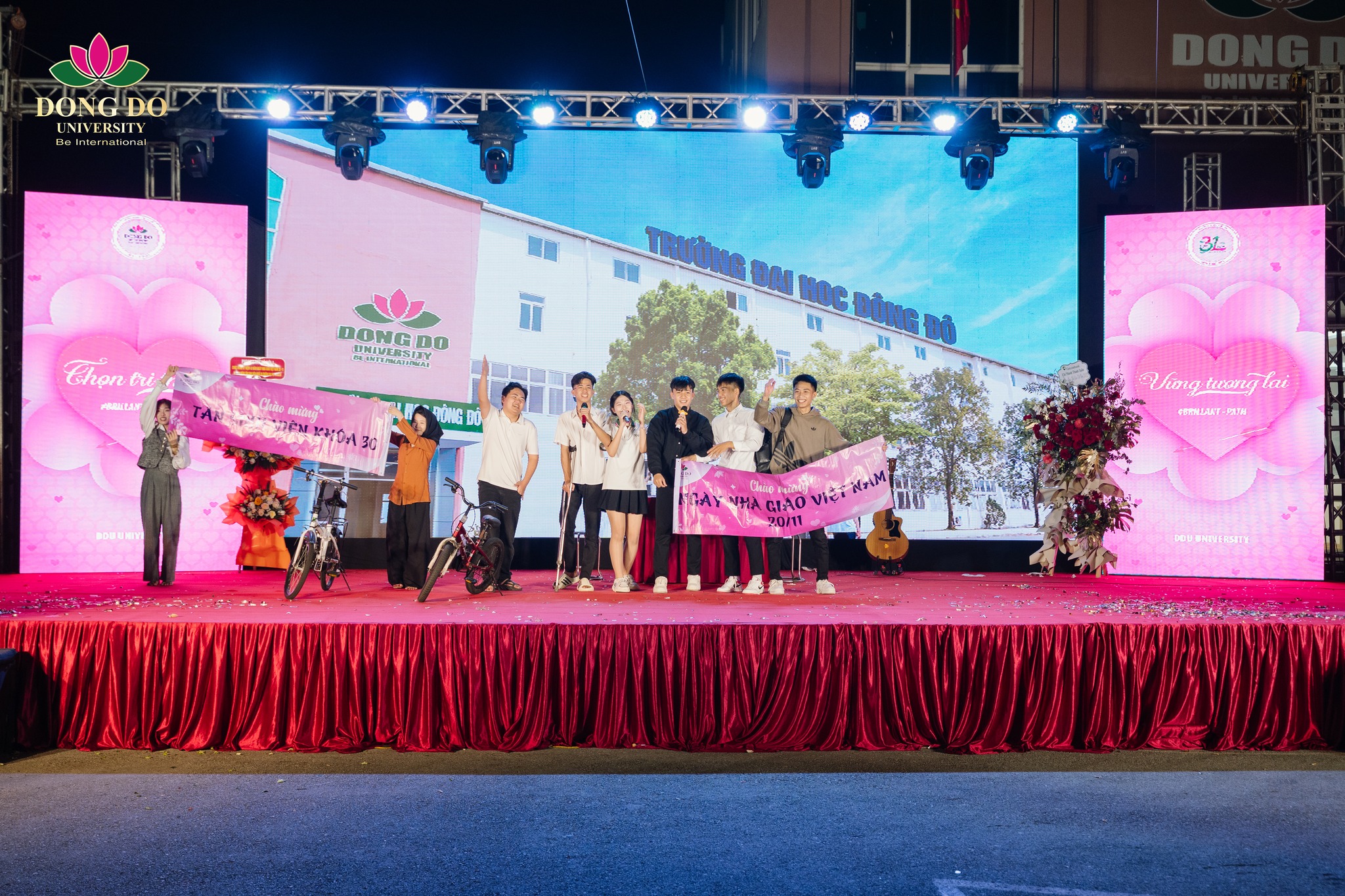 Sinh viên ngành Tài chính – Ngân hàng – Vở kịch “Chọn trường – Chọn tương lai”